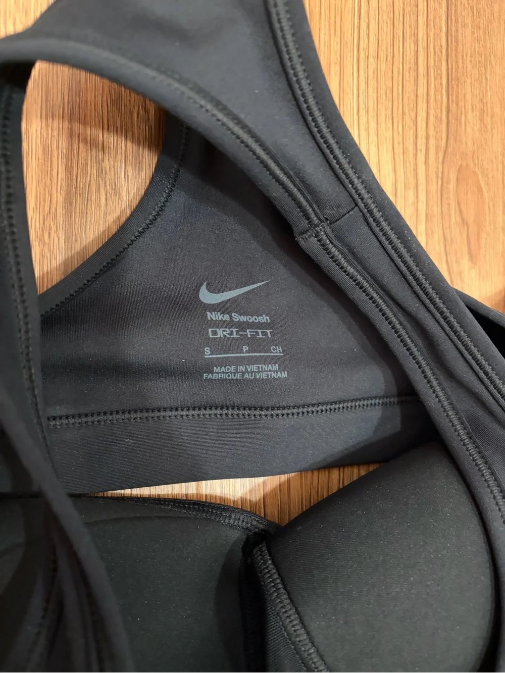 New! Nike Women's Black Dri-FIT Medium Support Size Small Sports Bra